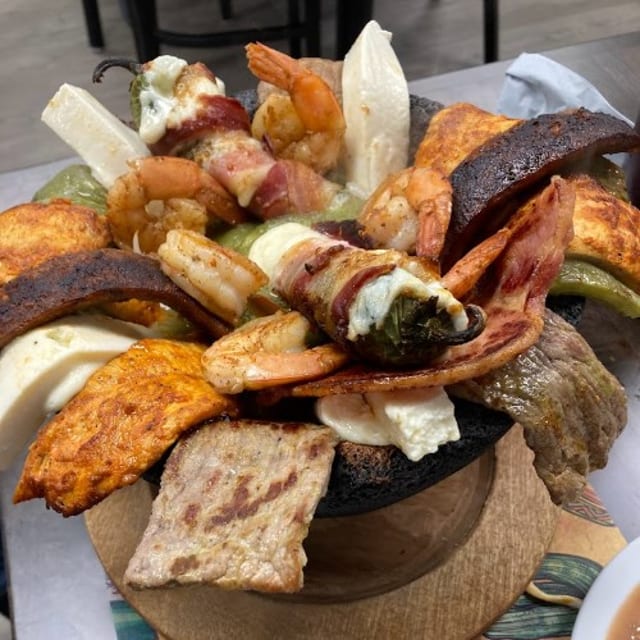 Molcajete.